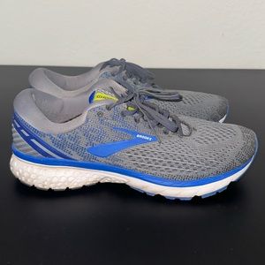 Brooks Ghost 11 (SIZE 12 WIDE)